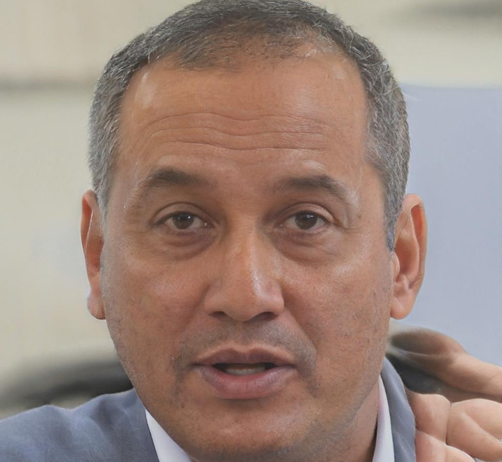 Portret Radu Neacșu, Co-fondator aerolyntharo